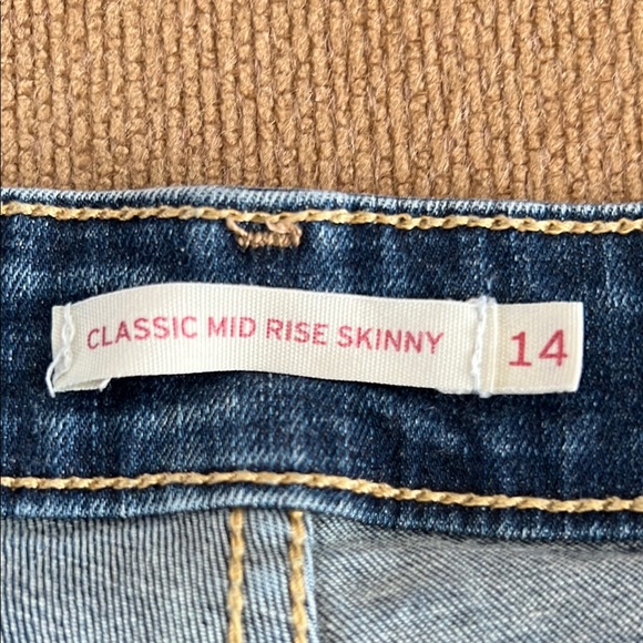 Levi's Blue Denim Jeans - Picture 7 of 8